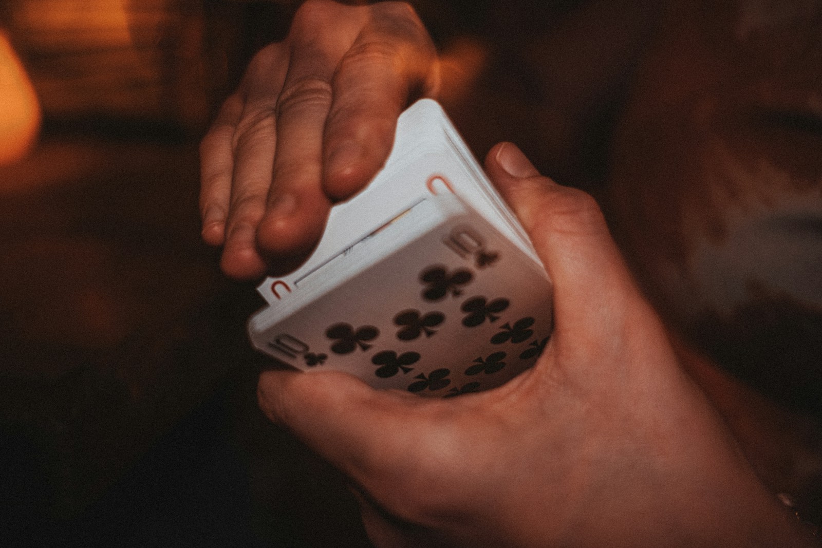 Live dealer casino