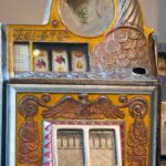 gold and red slot machine